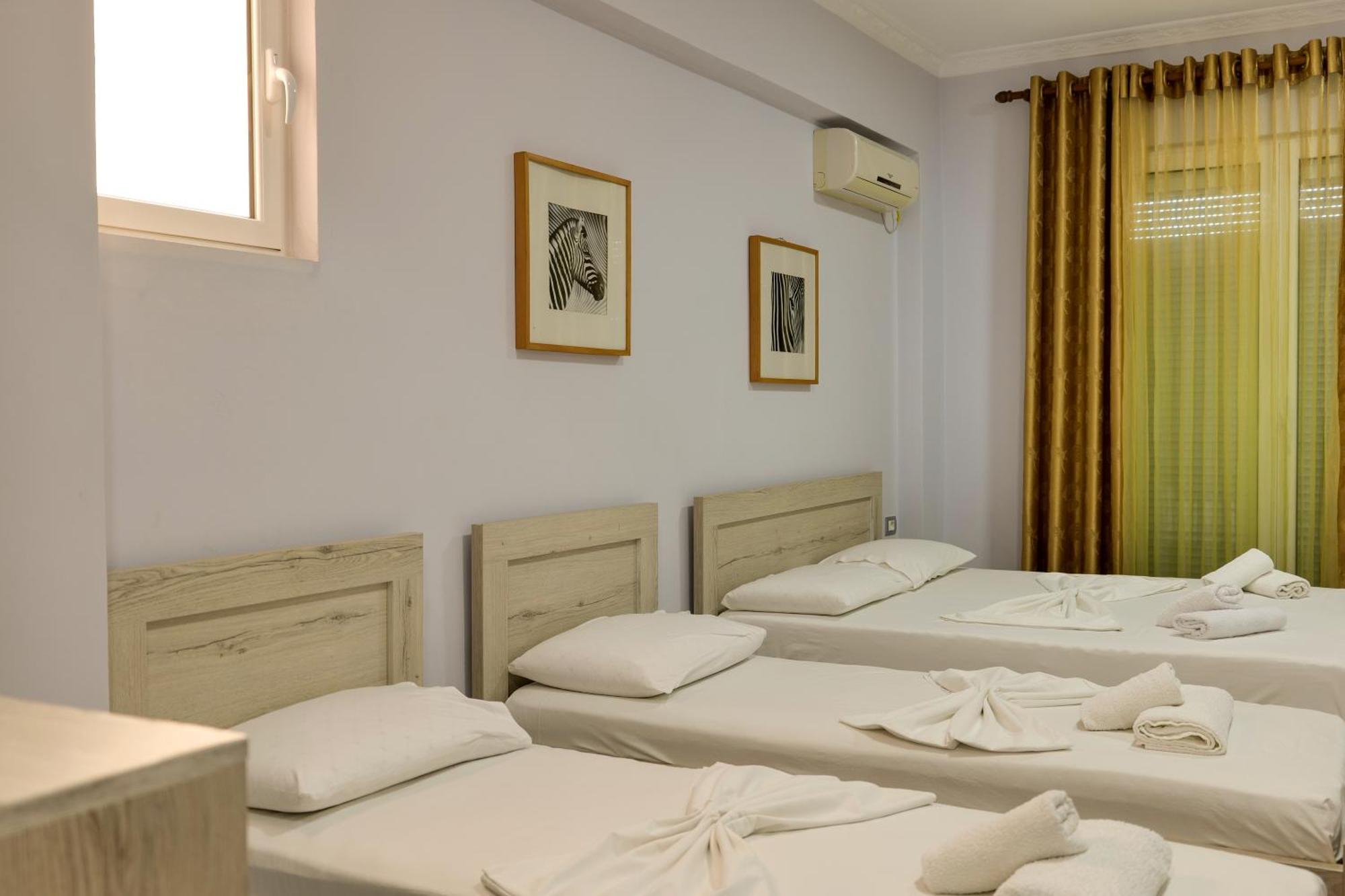 Billy Hotel Himare